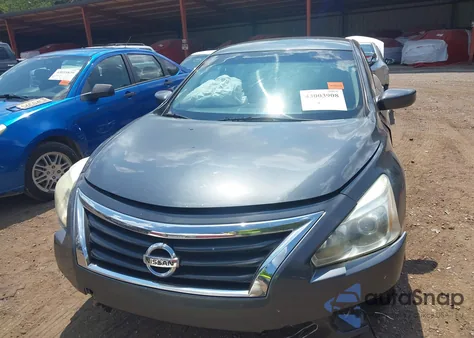 2013 Nissan Altima 2.5 Sv z USA, uszkodzony, nr VIN 1N4AL3AP4DC917994